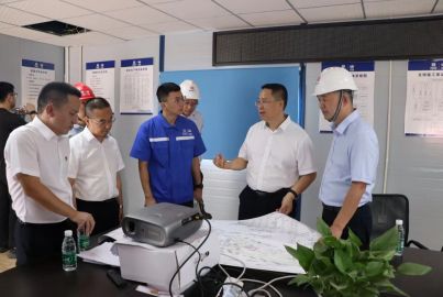 新材料集團(tuán)黨委書記、董事長(zhǎng)耿立才赴蜀能礦產(chǎn)調(diào)研督導(dǎo)慰問(wèn)